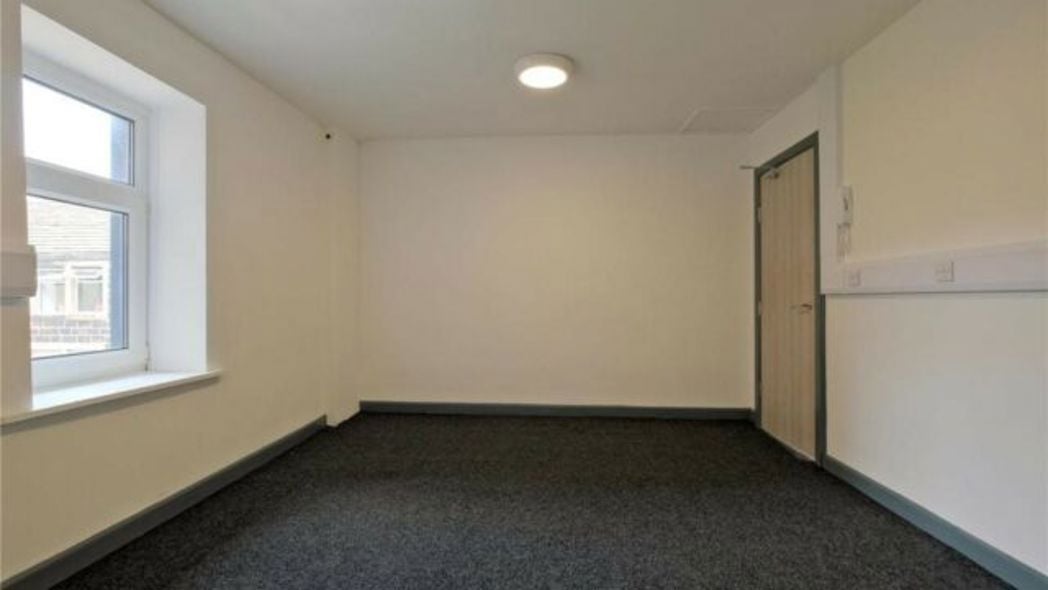 Property image 2 of 5