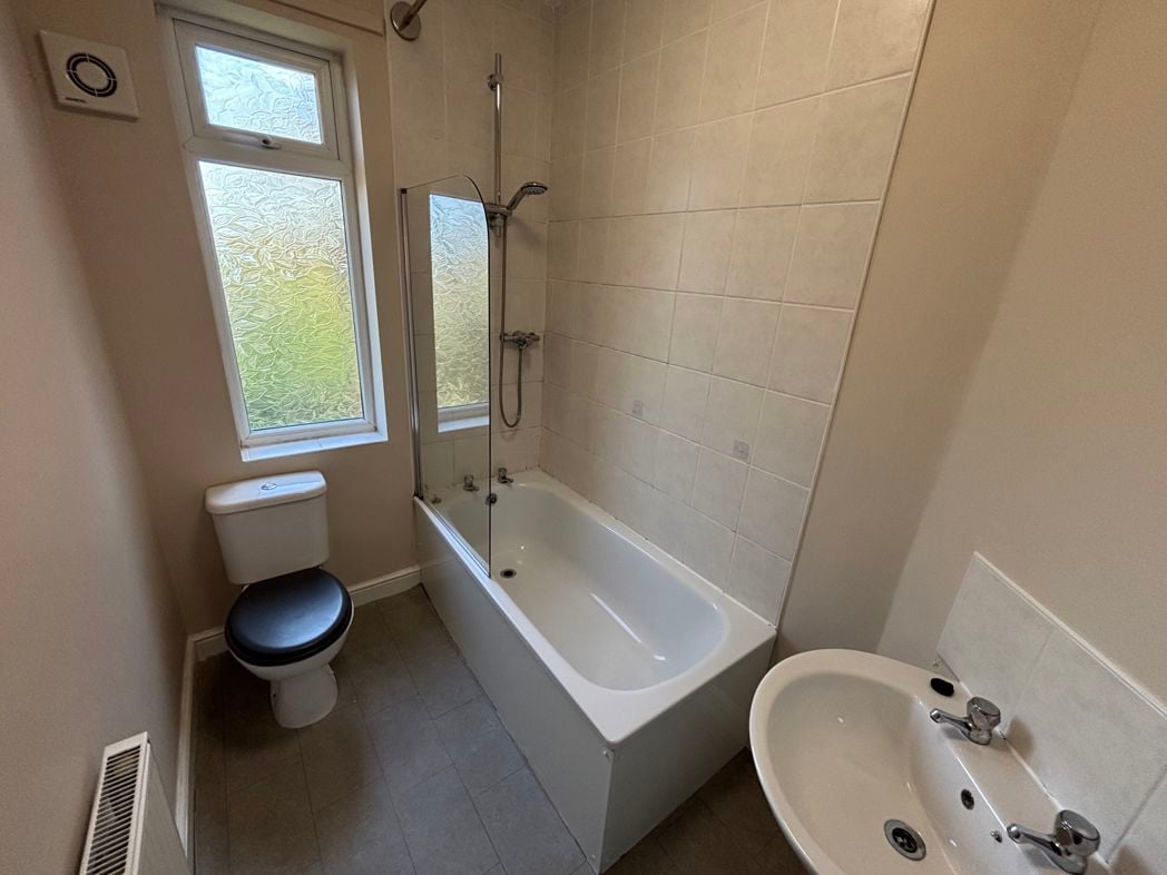 Property image 6 of 6