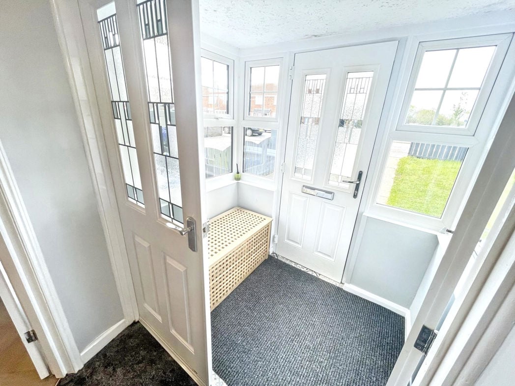 Property image 3 of 12