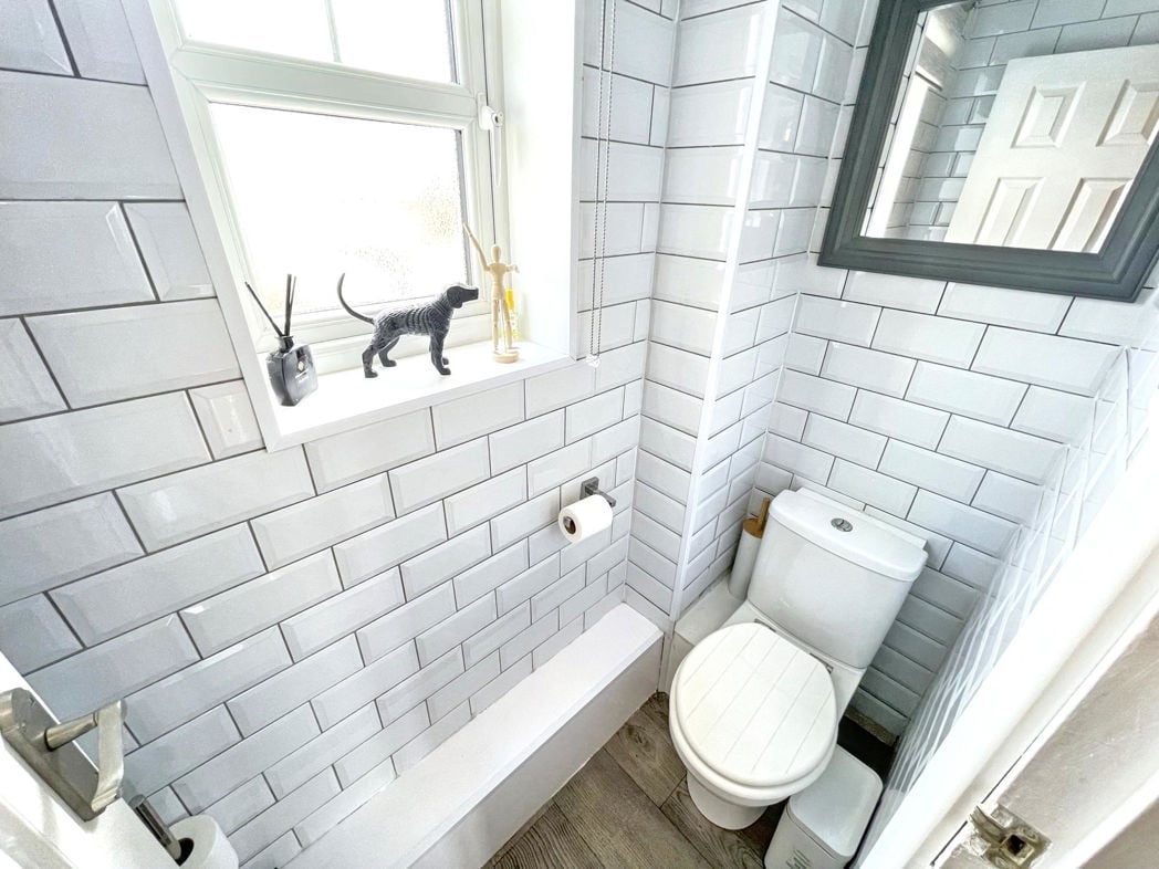 Property image 11 of 12