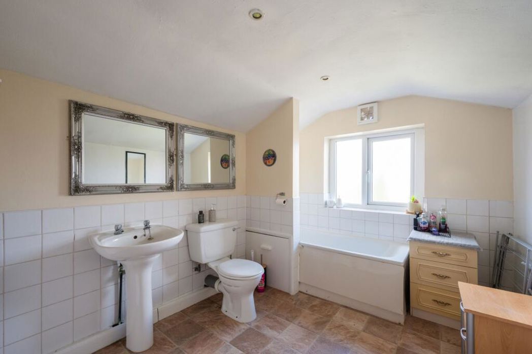 Property image 15 of 18