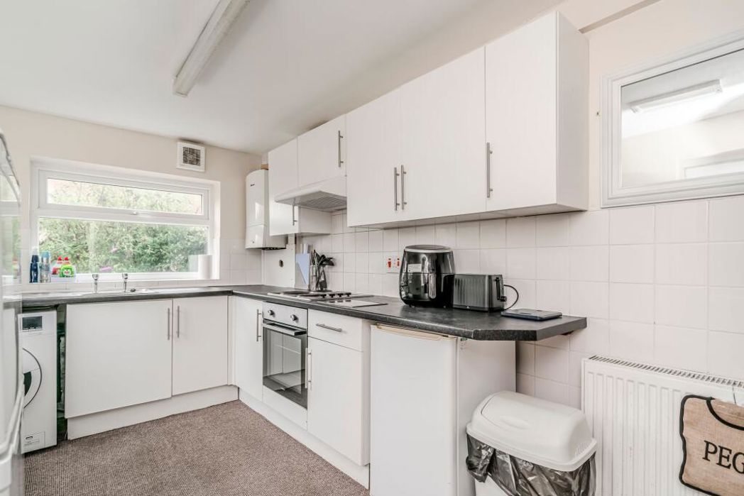 Property image 2 of 18