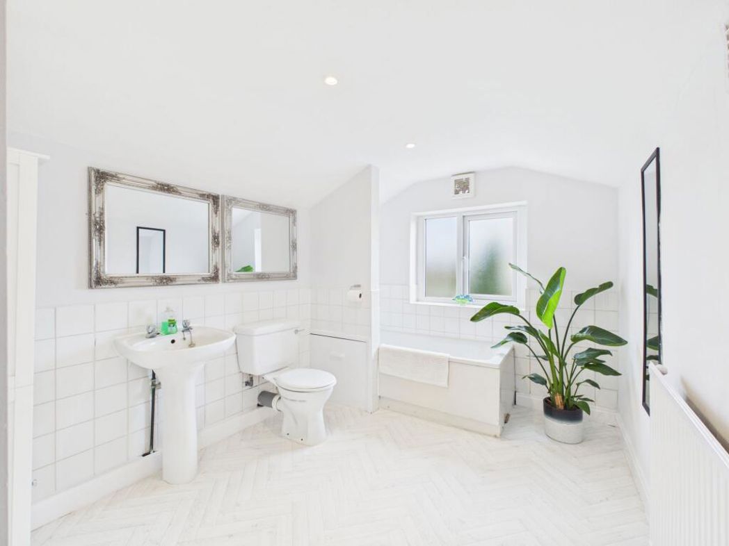 Property image 17 of 26