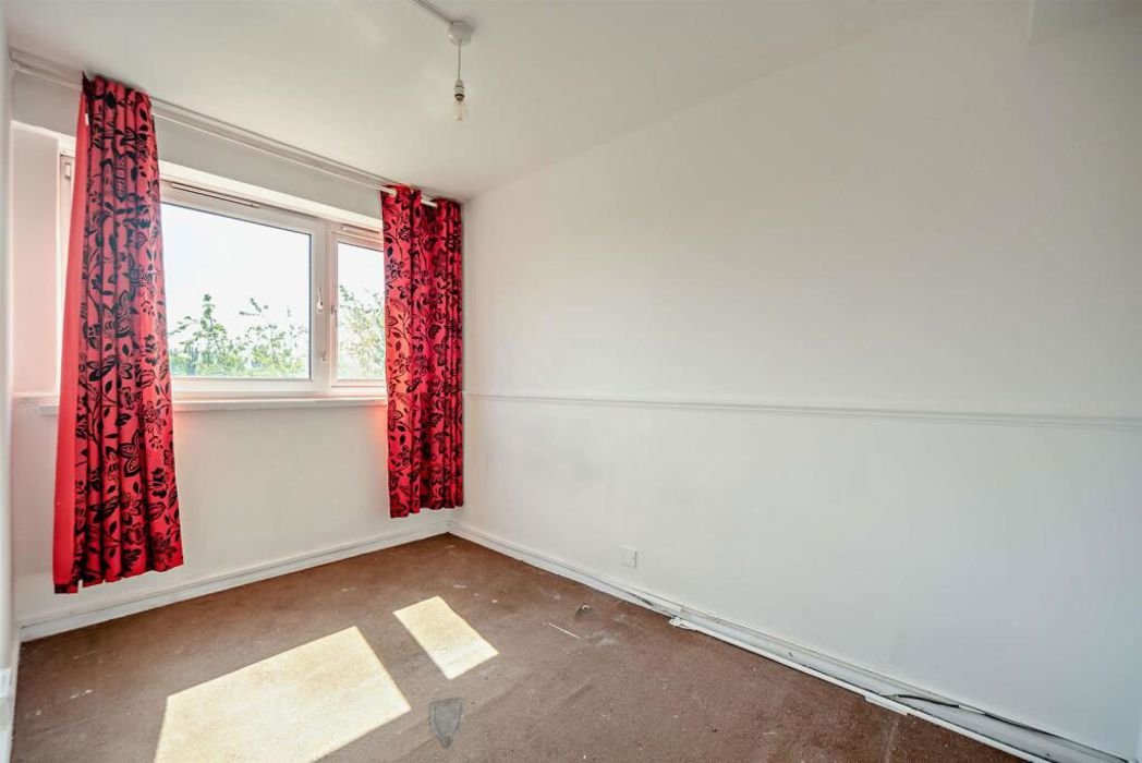Property image 6 of 22
