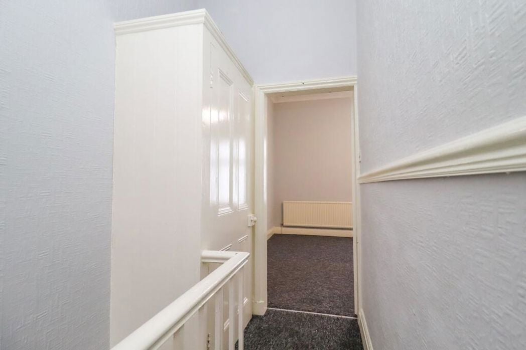 Property image 8 of 17
