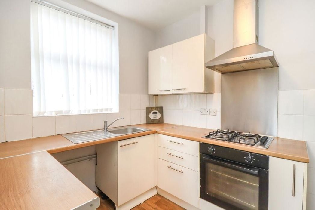 Property image 6 of 17
