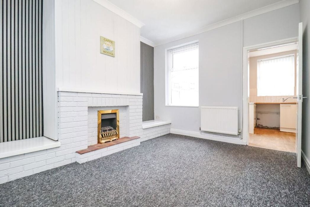 Property image 3 of 17