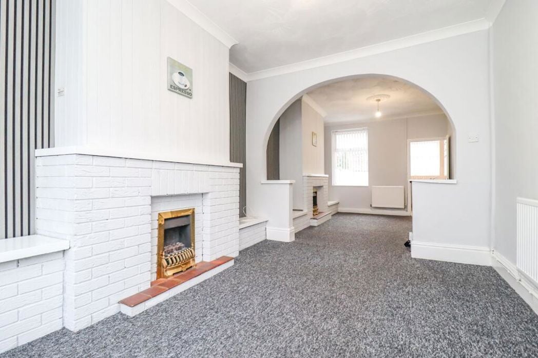 Property image 4 of 17