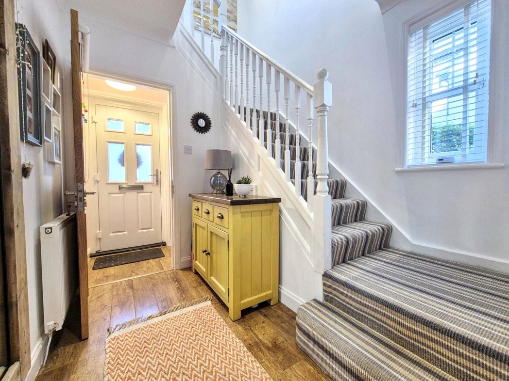 Property image 5 of 36
