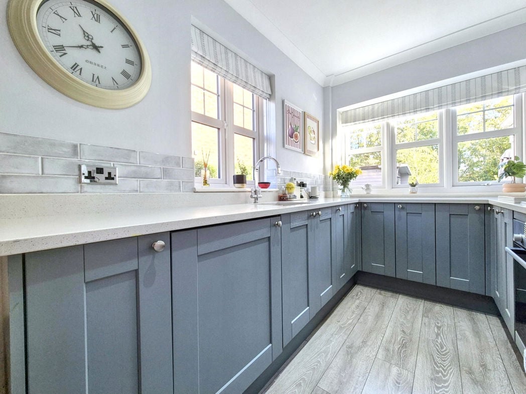 Property image 14 of 36