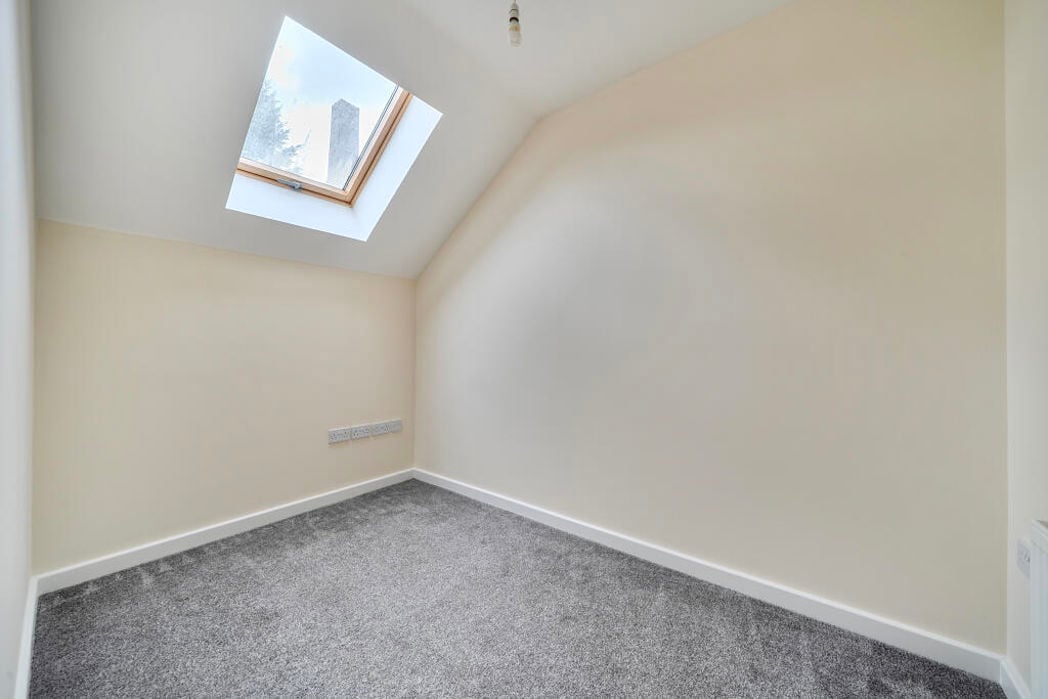 Property image 8 of 13