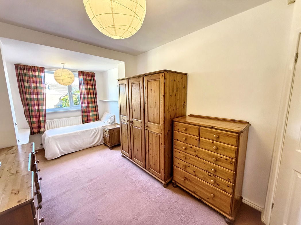 Property image 10 of 13