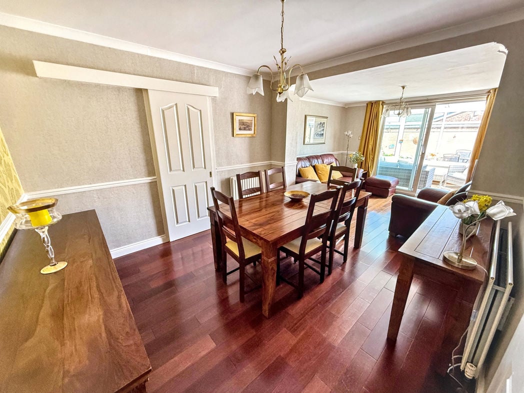 Property image 2 of 13
