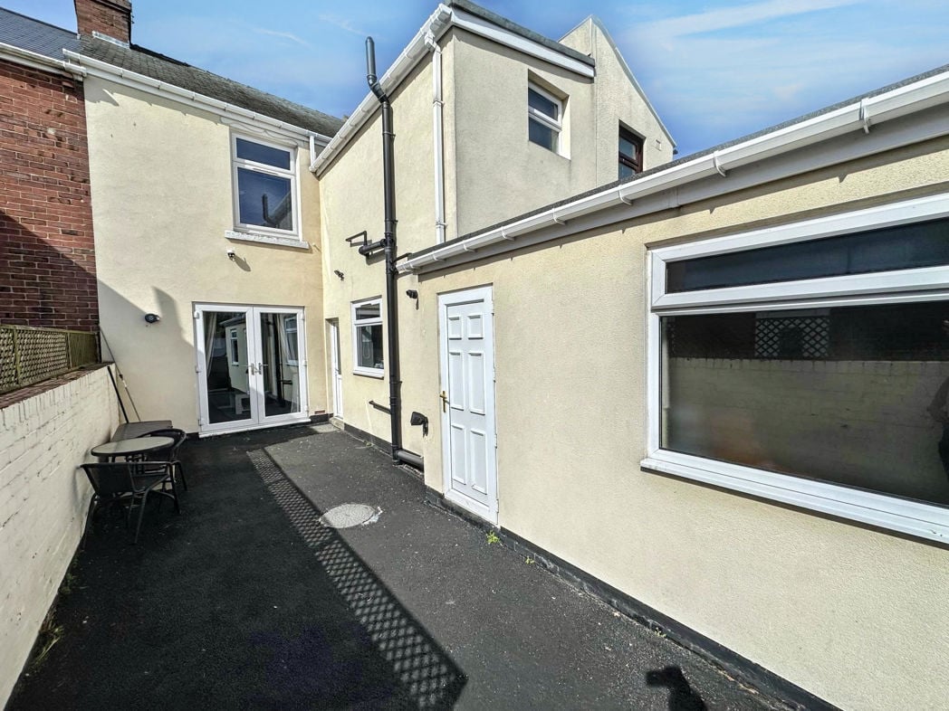 Property image 21 of 23