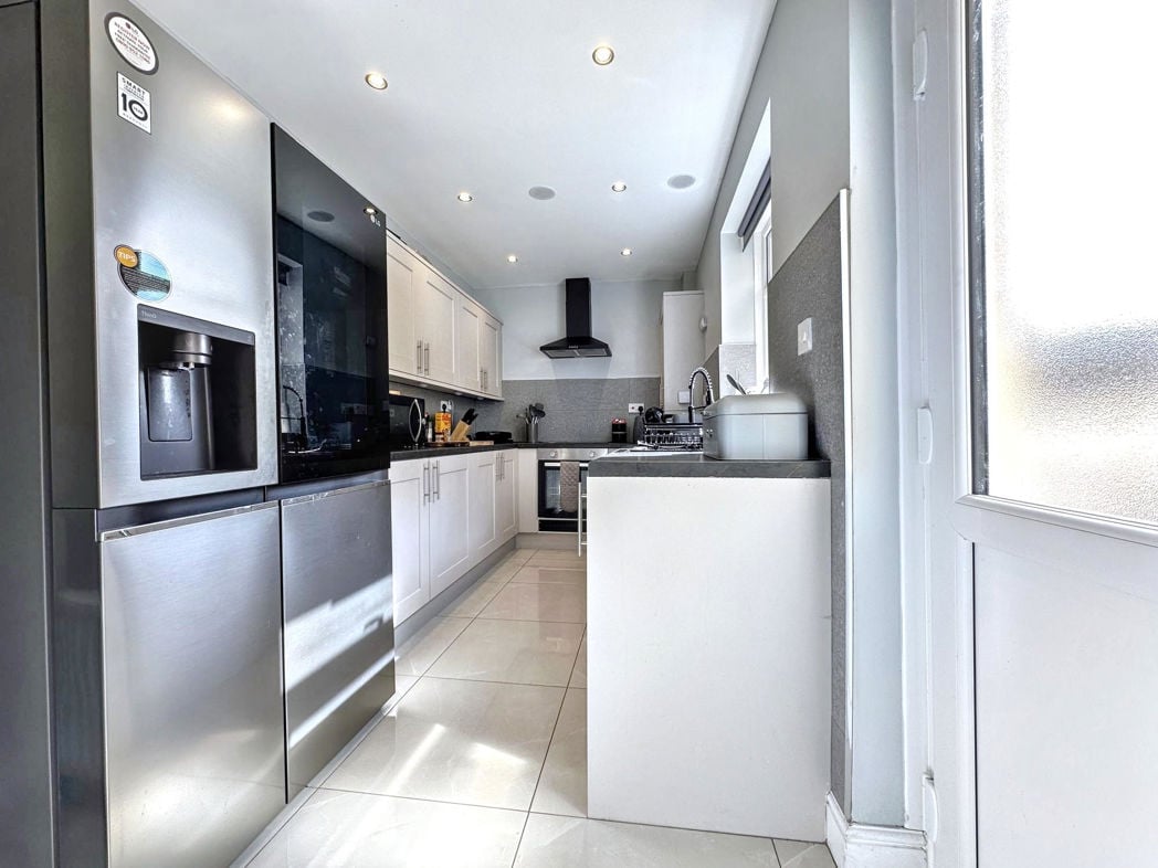 Property image 6 of 23