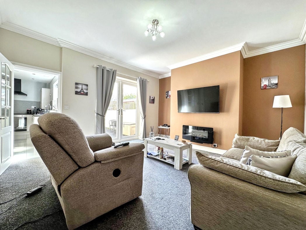 Property image 8 of 23