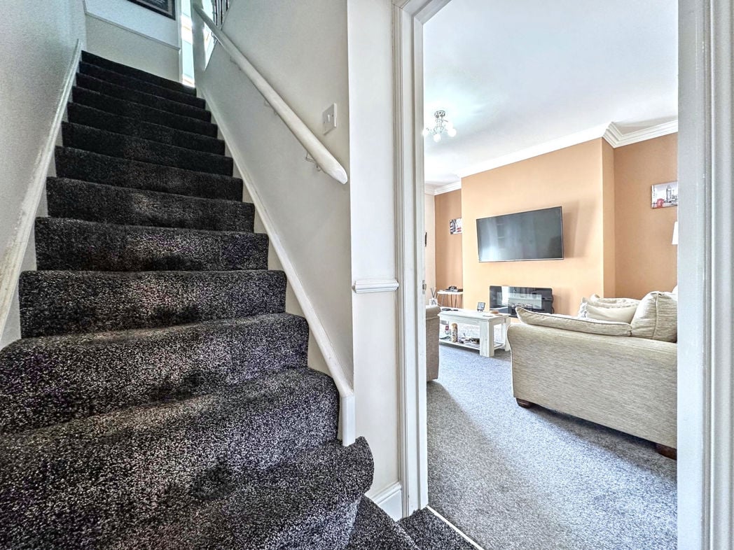 Property image 9 of 23