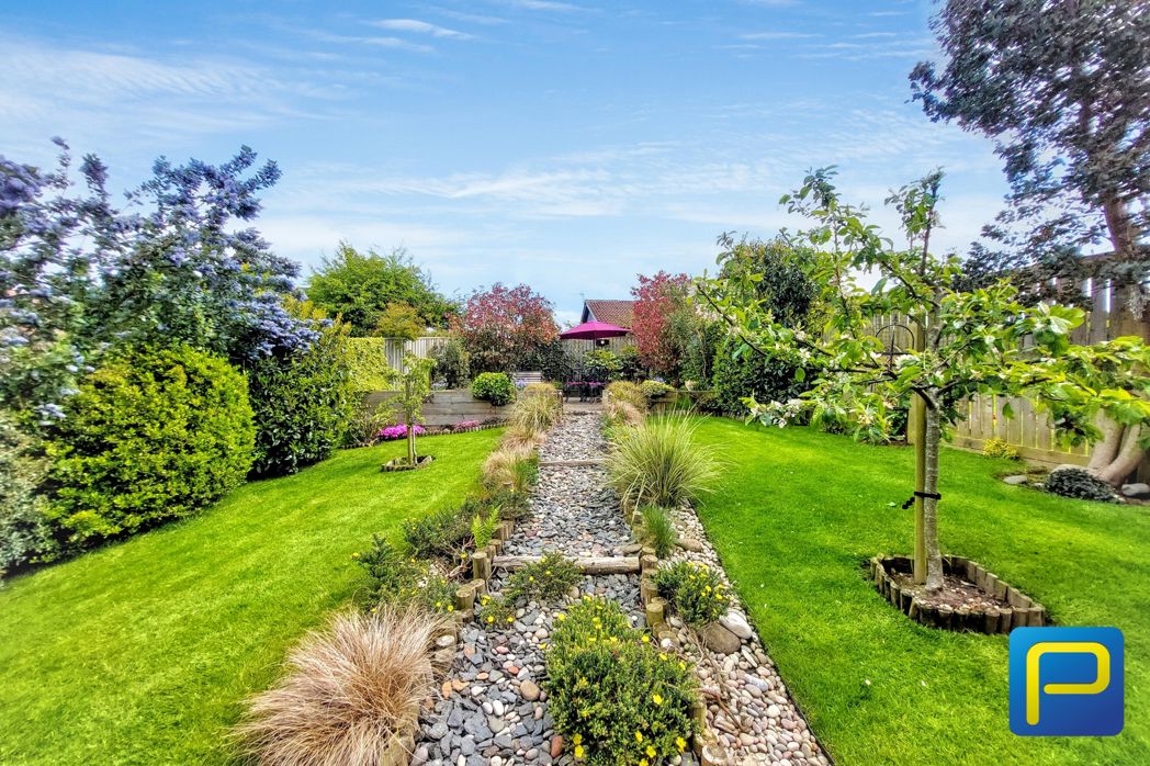 Property image 30 of 37