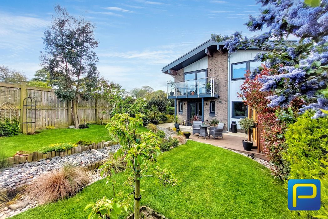 Property image 28 of 37