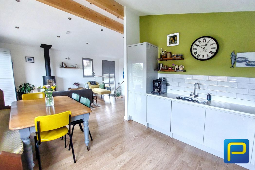 Property image 10 of 37