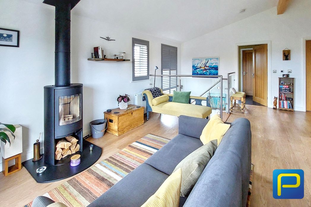 Property image 6 of 37