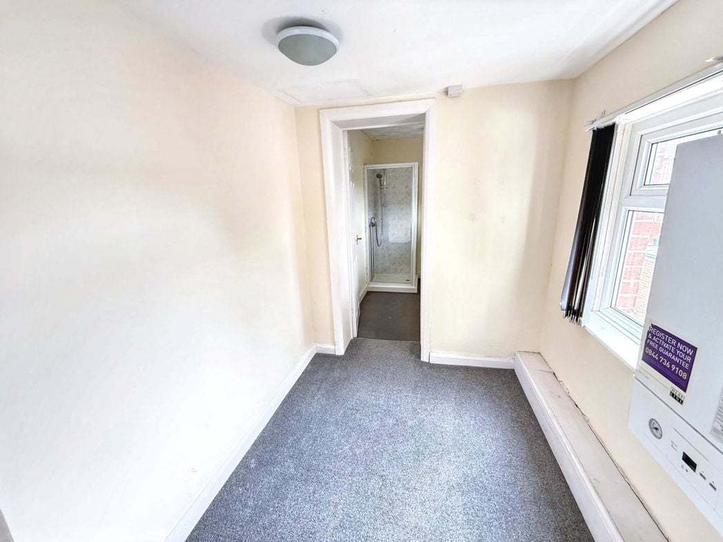 Property image 6 of 11