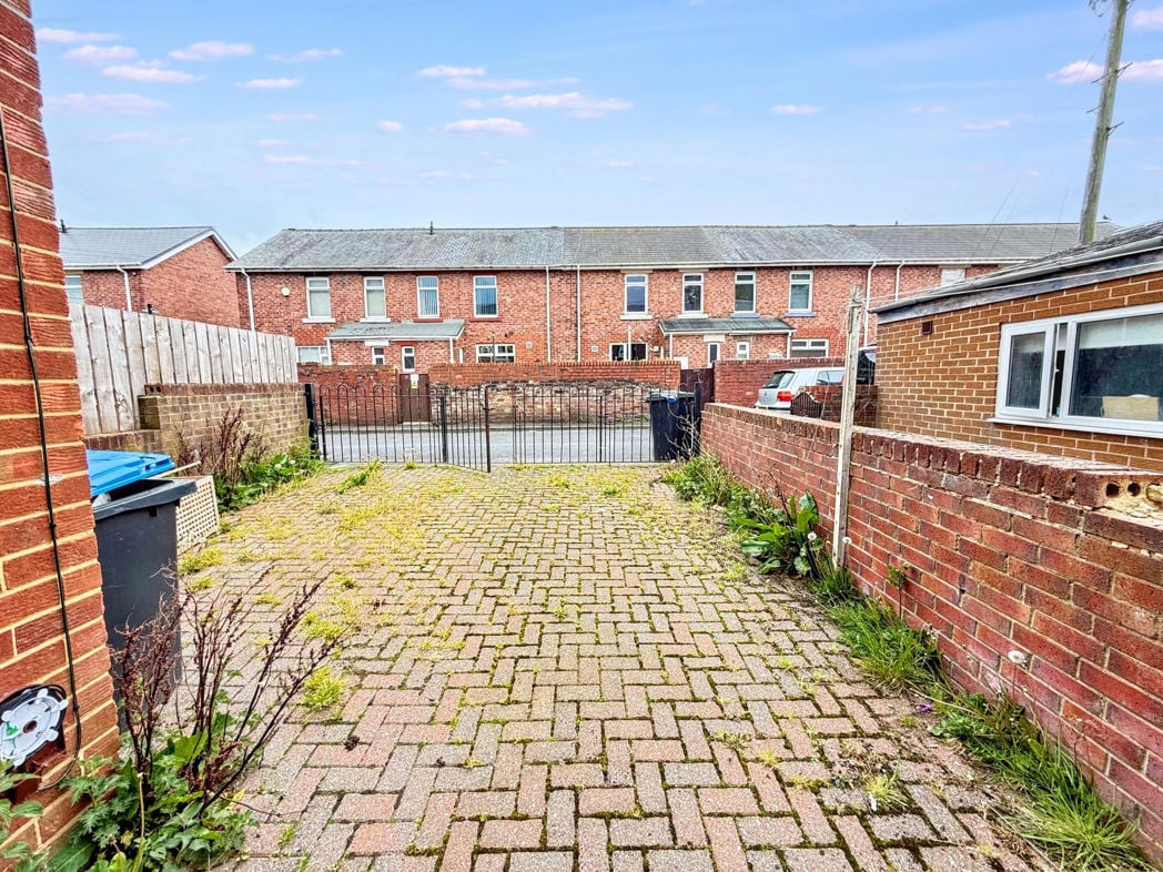 Property image 11 of 11