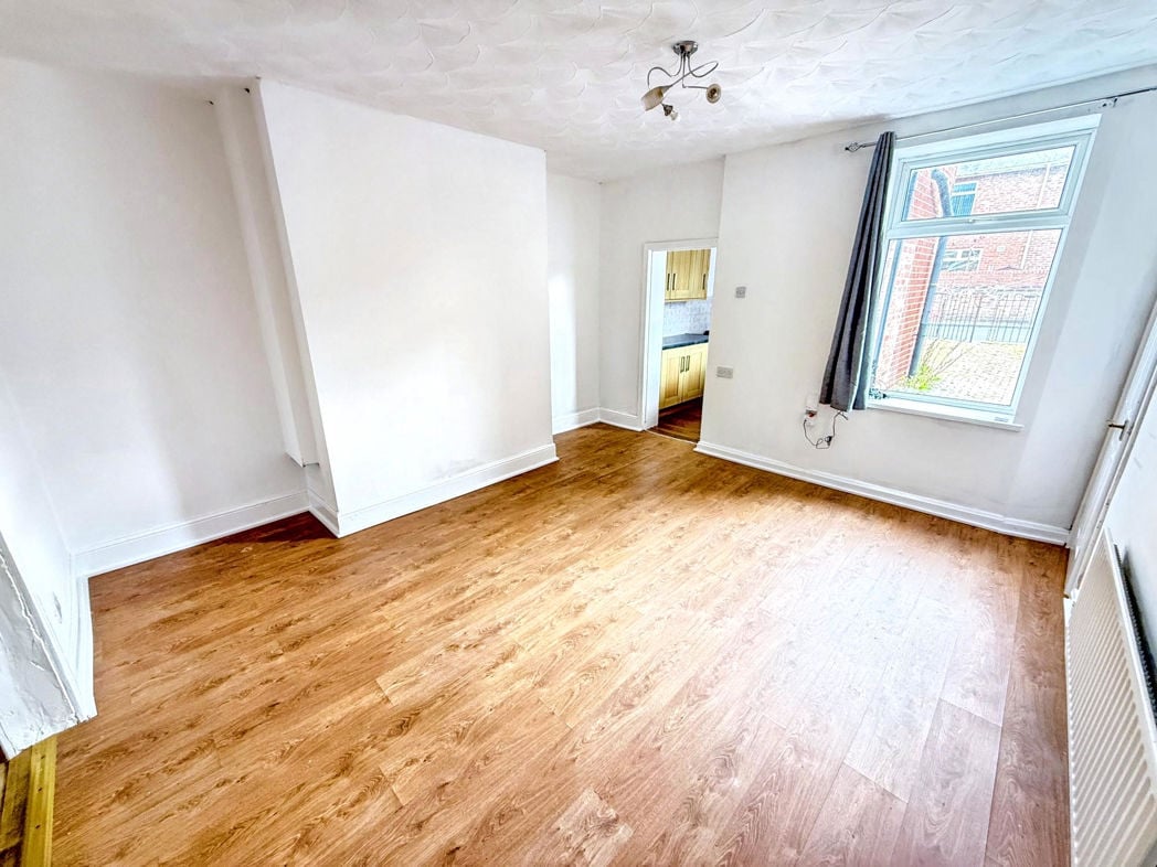 Property image 3 of 11