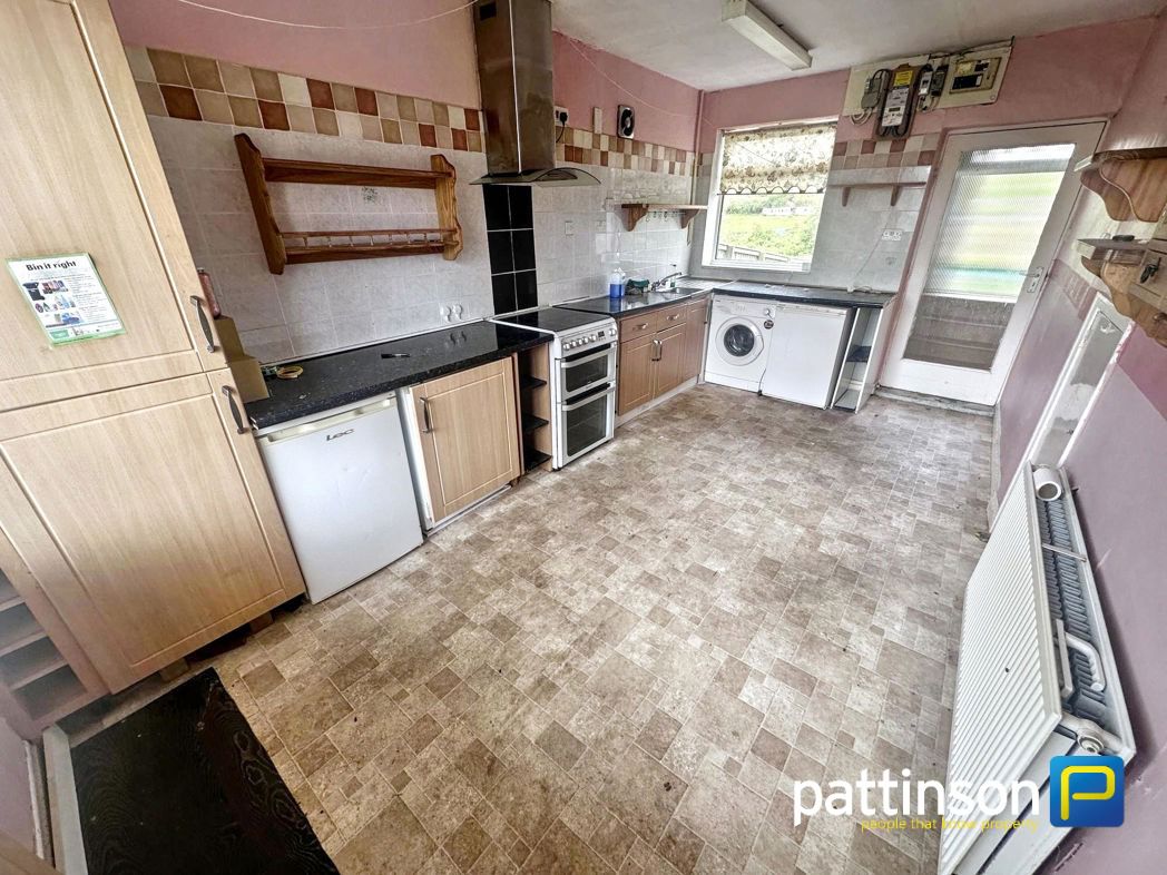Property image 4 of 12