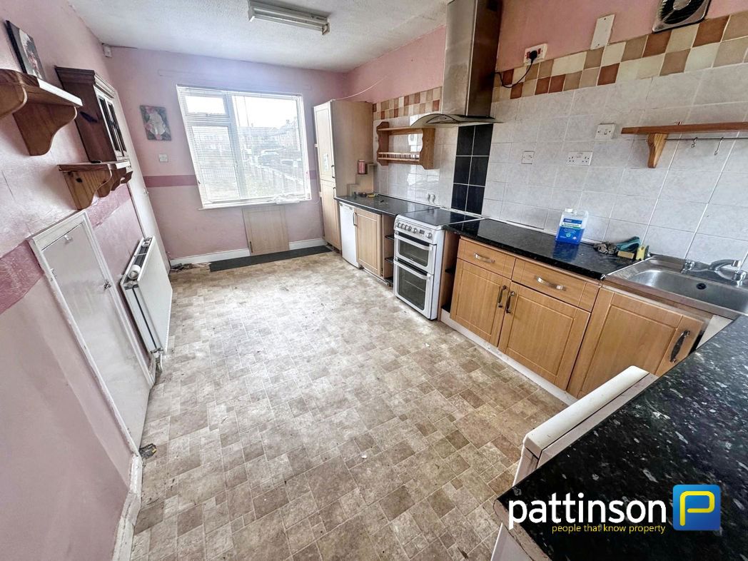 Property image 5 of 12