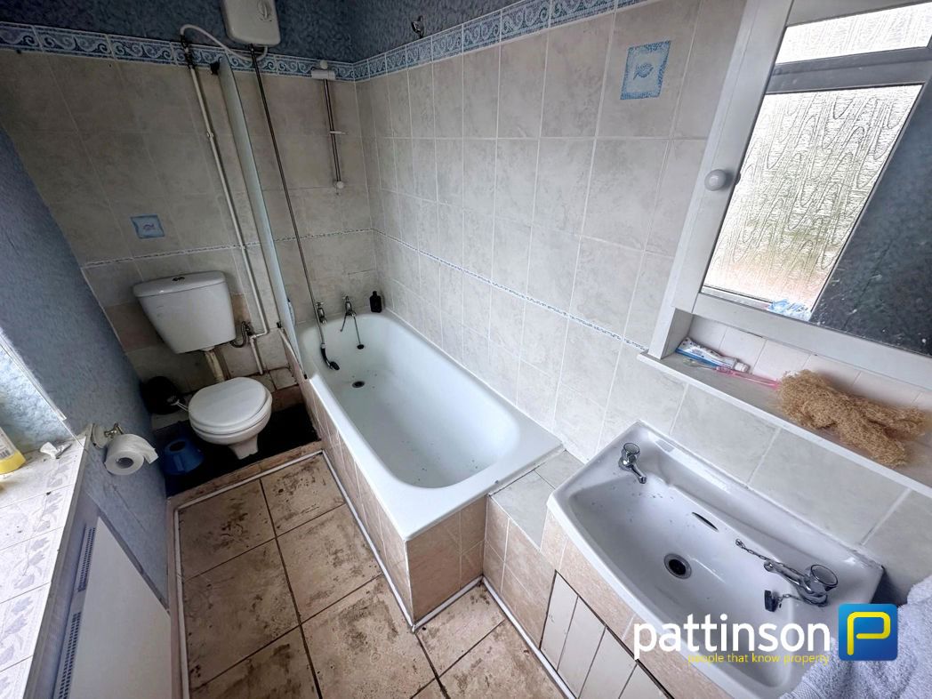 Property image 10 of 12