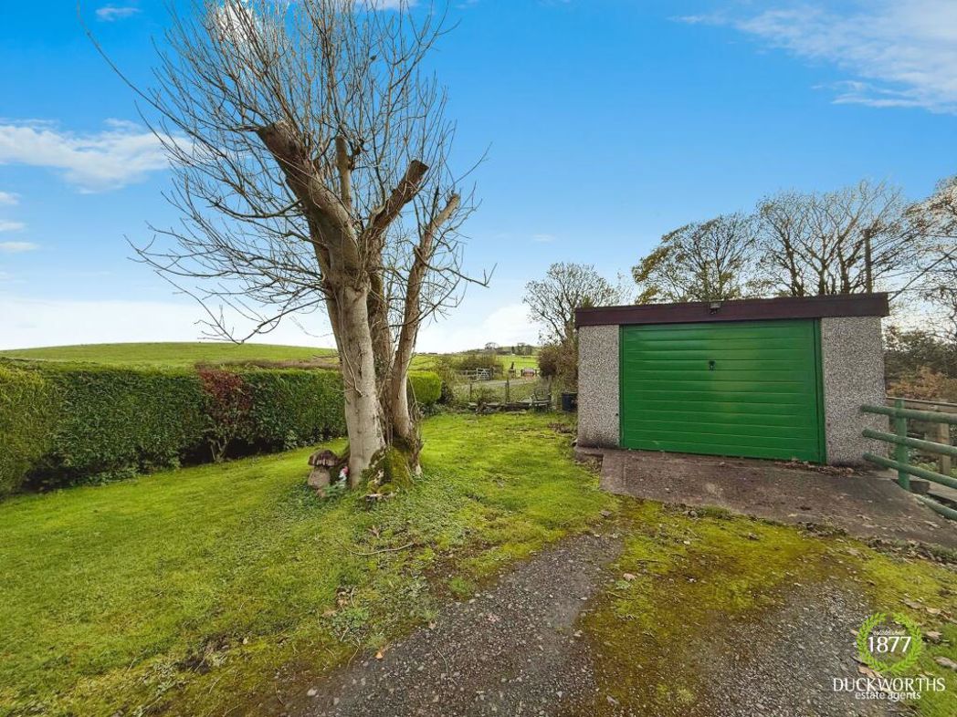Property image 16 of 26