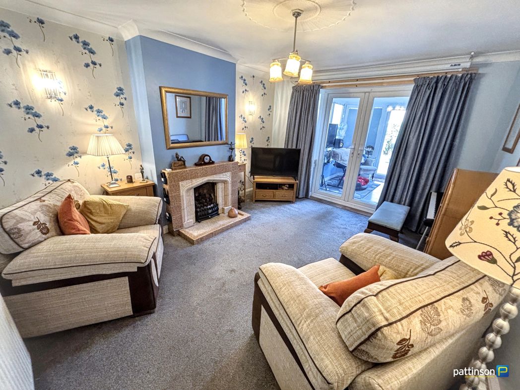Property image 2 of 21