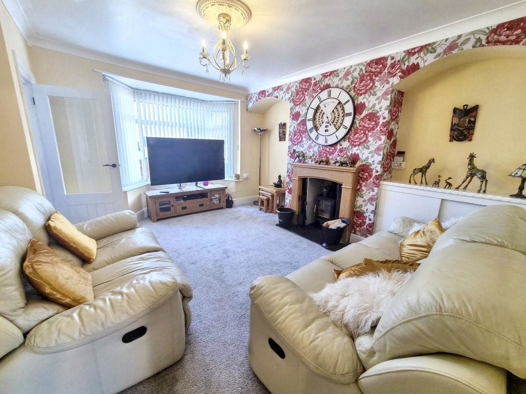 Property image 2 of 17