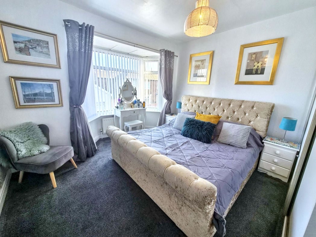 Property image 13 of 17