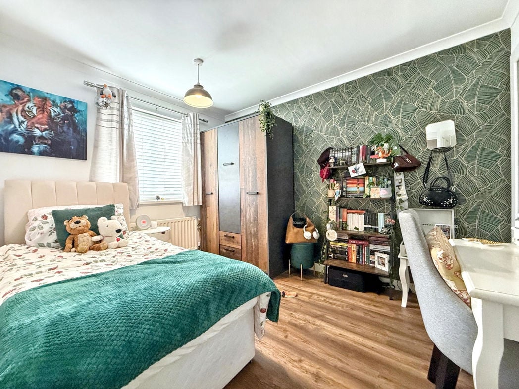Property image 20 of 28
