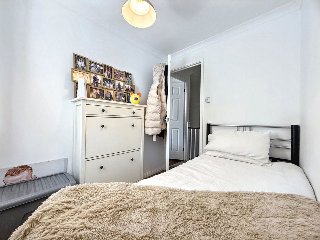 Property image 23 of 28
