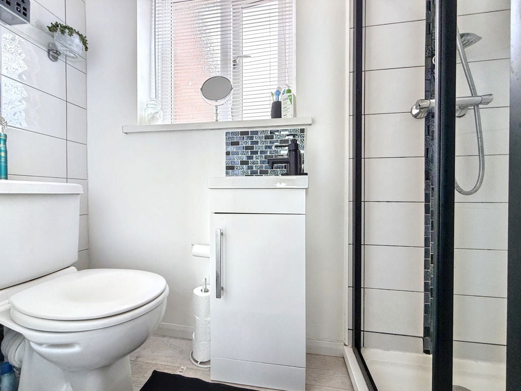 Property image 17 of 28