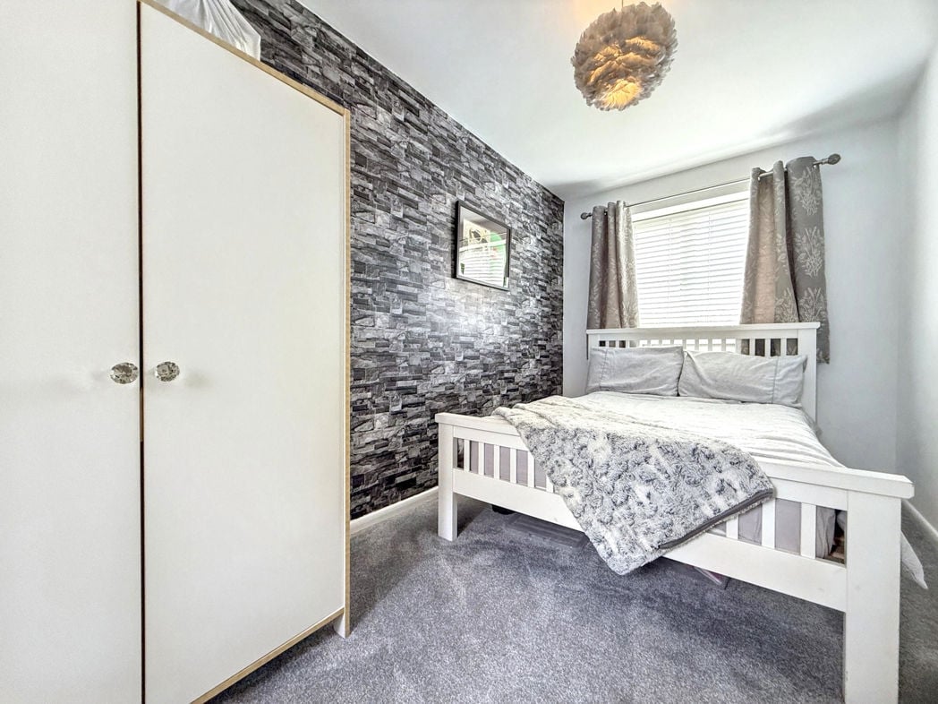 Property image 15 of 28