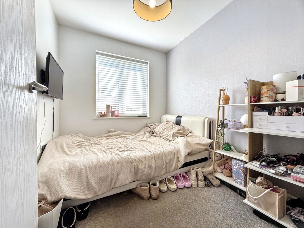 Property image 18 of 21