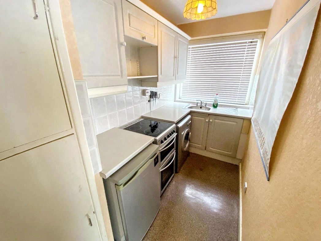 Property image 3 of 8