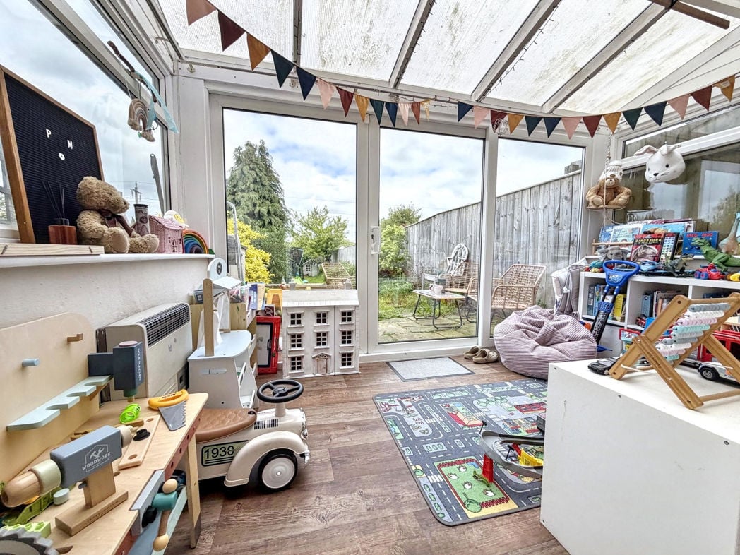 Property image 14 of 28
