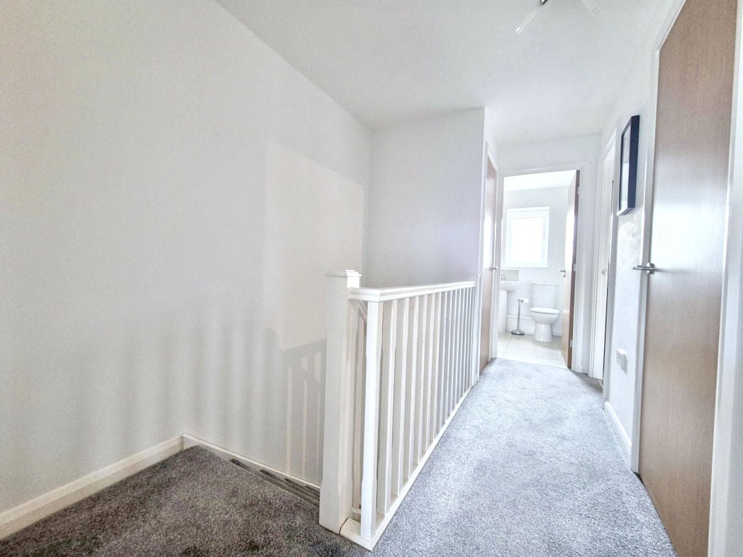 Property image 11 of 20