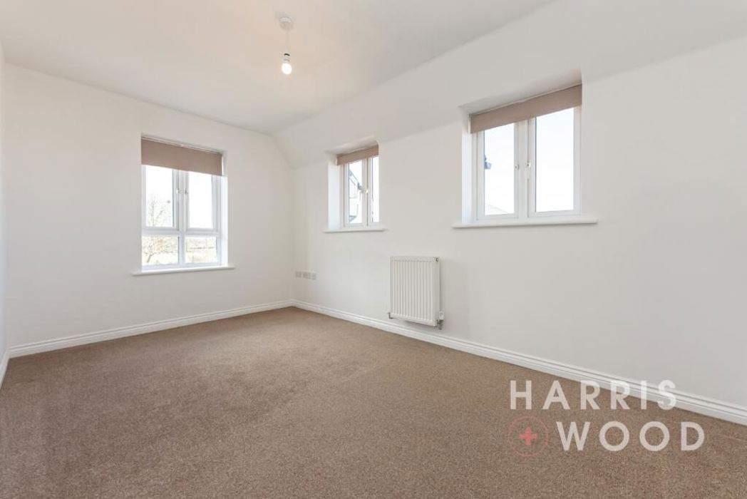 Property image 8 of 15
