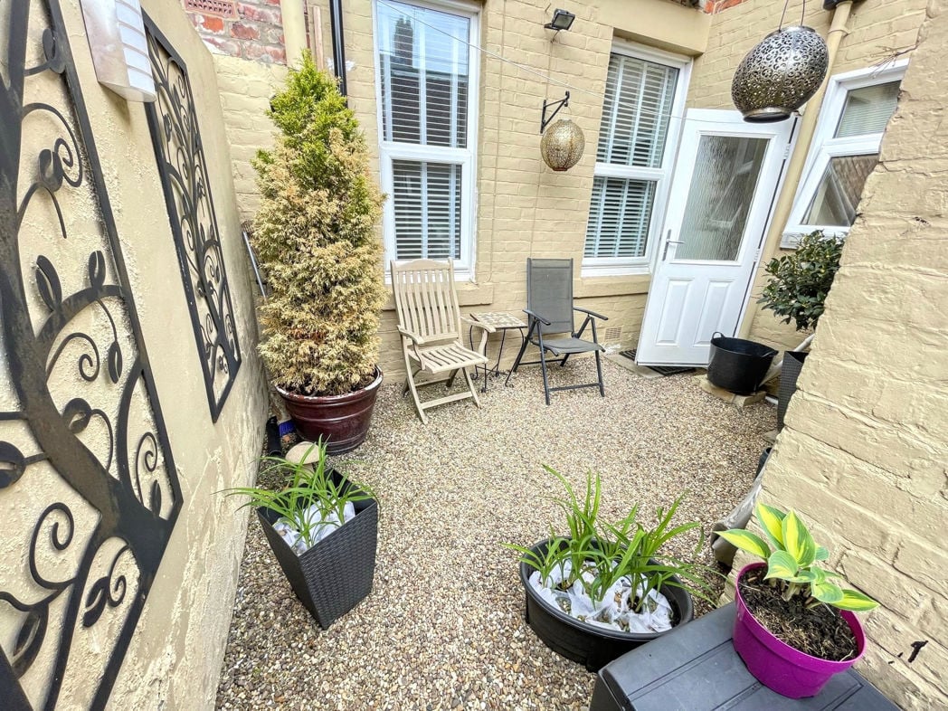 Property image 10 of 11