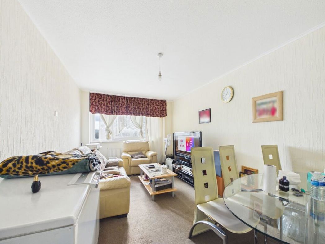 Property image 2 of 6