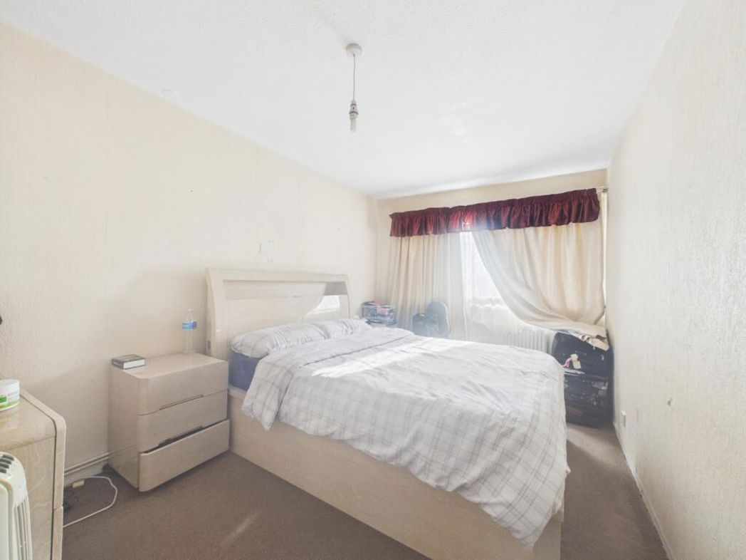 Property image 3 of 6