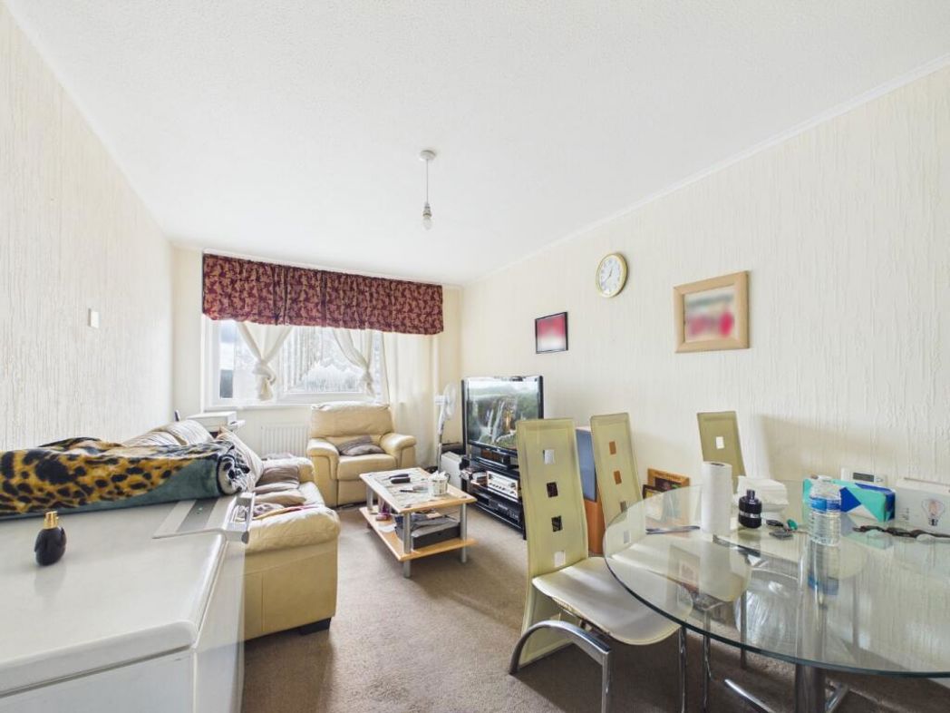 Property image 6 of 6