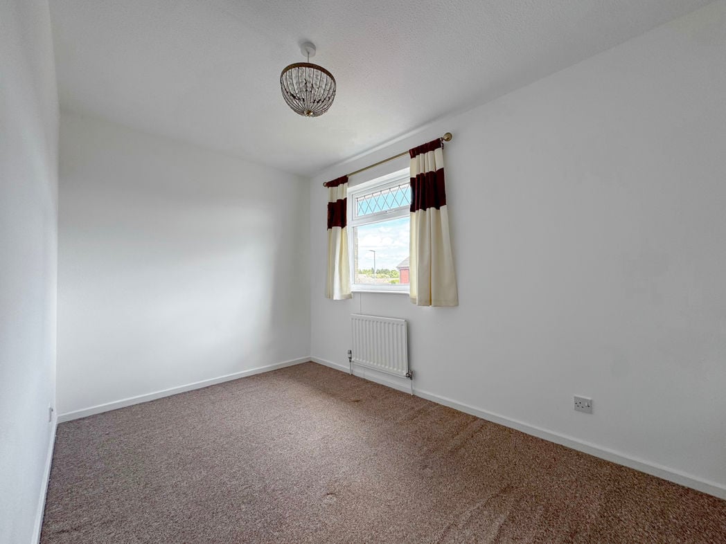 Property image 5 of 9