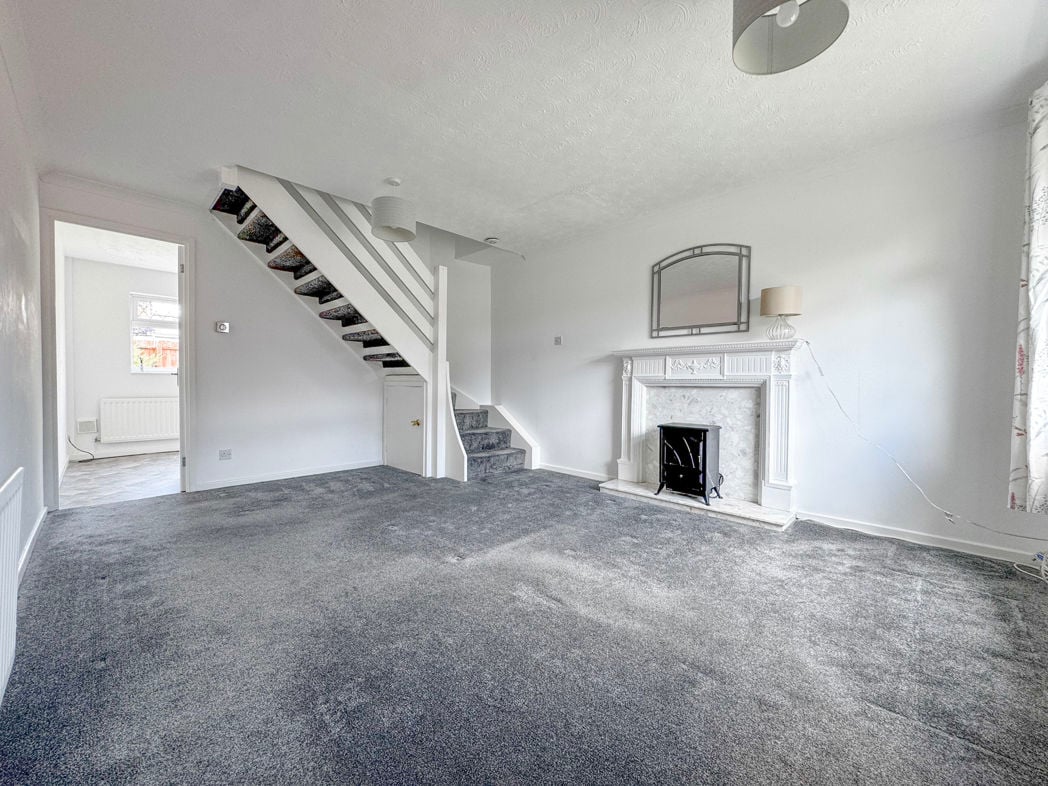Property image 2 of 9